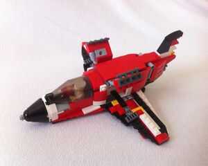 Lego creator online 31047