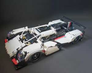 LEGO® Porsche 911 RSR 42096 – LEGOLAND® Malaysia Resort Online Shop