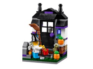 LEGO® Trick or Treat Halloween Set