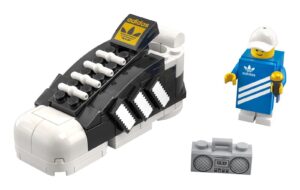 LEGO® Mini Adidas Originals Superstar