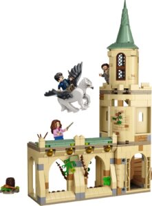 LEGO® Hogwarts Courtyard: Sirius’s Rescue