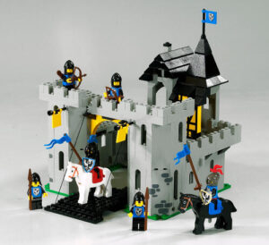 LEGO® Black Falcon’s Fortress