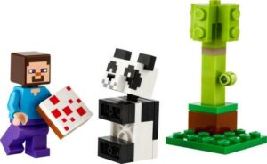 LEGO® Steve mit Baby-Panda